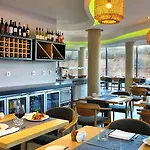 Jupiter Marina - Couples & (adults Only)